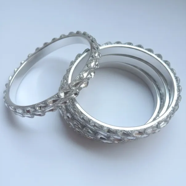 Handcrafted Rhodium-Plated Crystal Bangles(B6) (2X4)