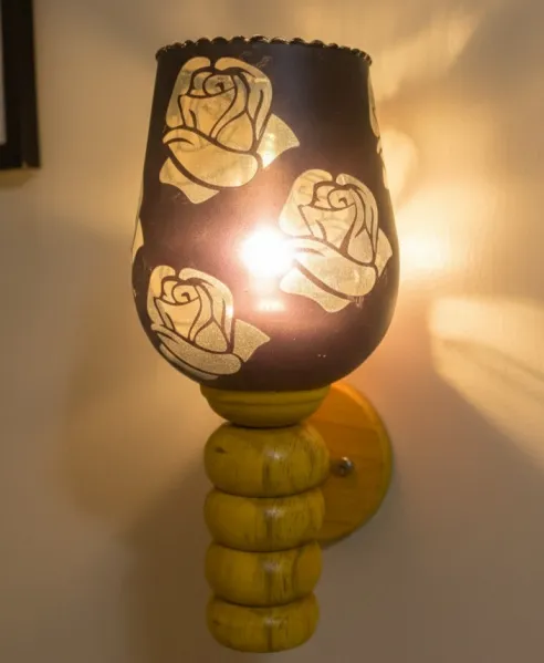 Rose Glass Wall Light (556)