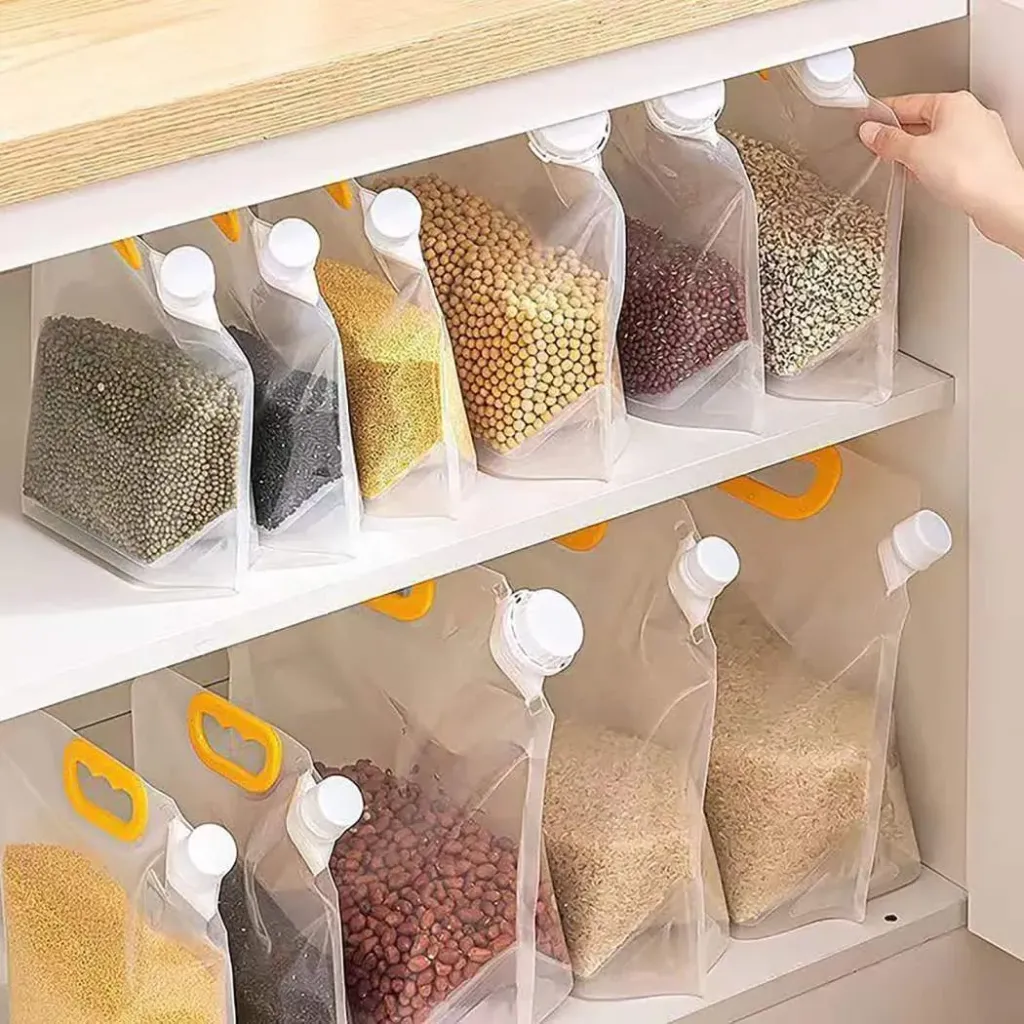 Portable Airtight Food Storage Pouches (DN 8)